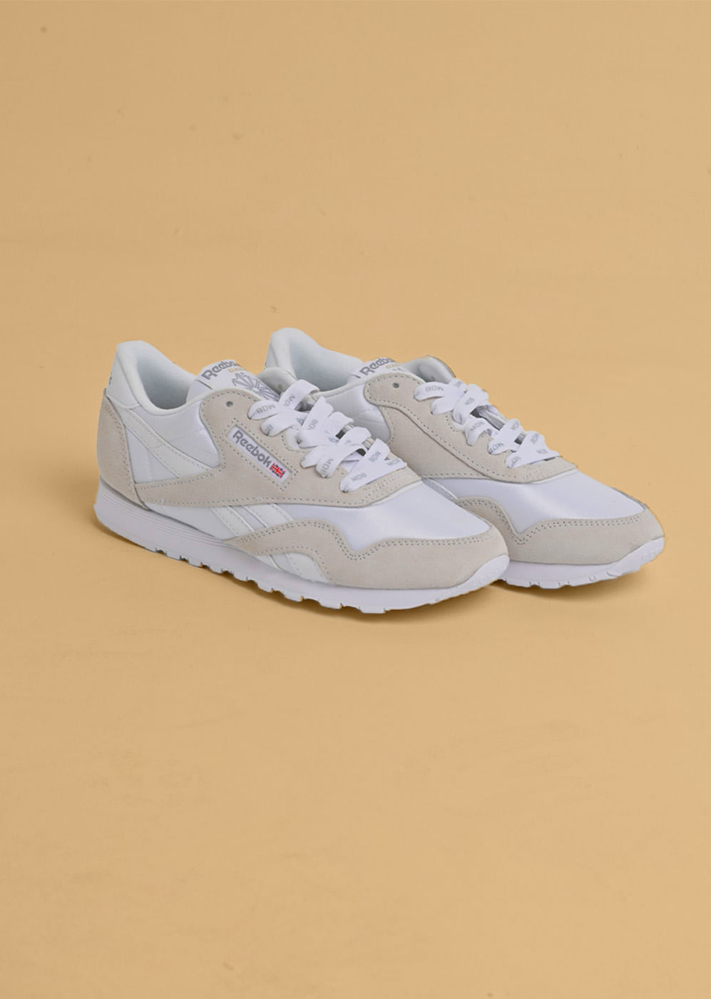 74.00.3601OFW TÊNIS UNISSEX VINTAGE CL NYLON REEBOK- AÇÃO MKT
