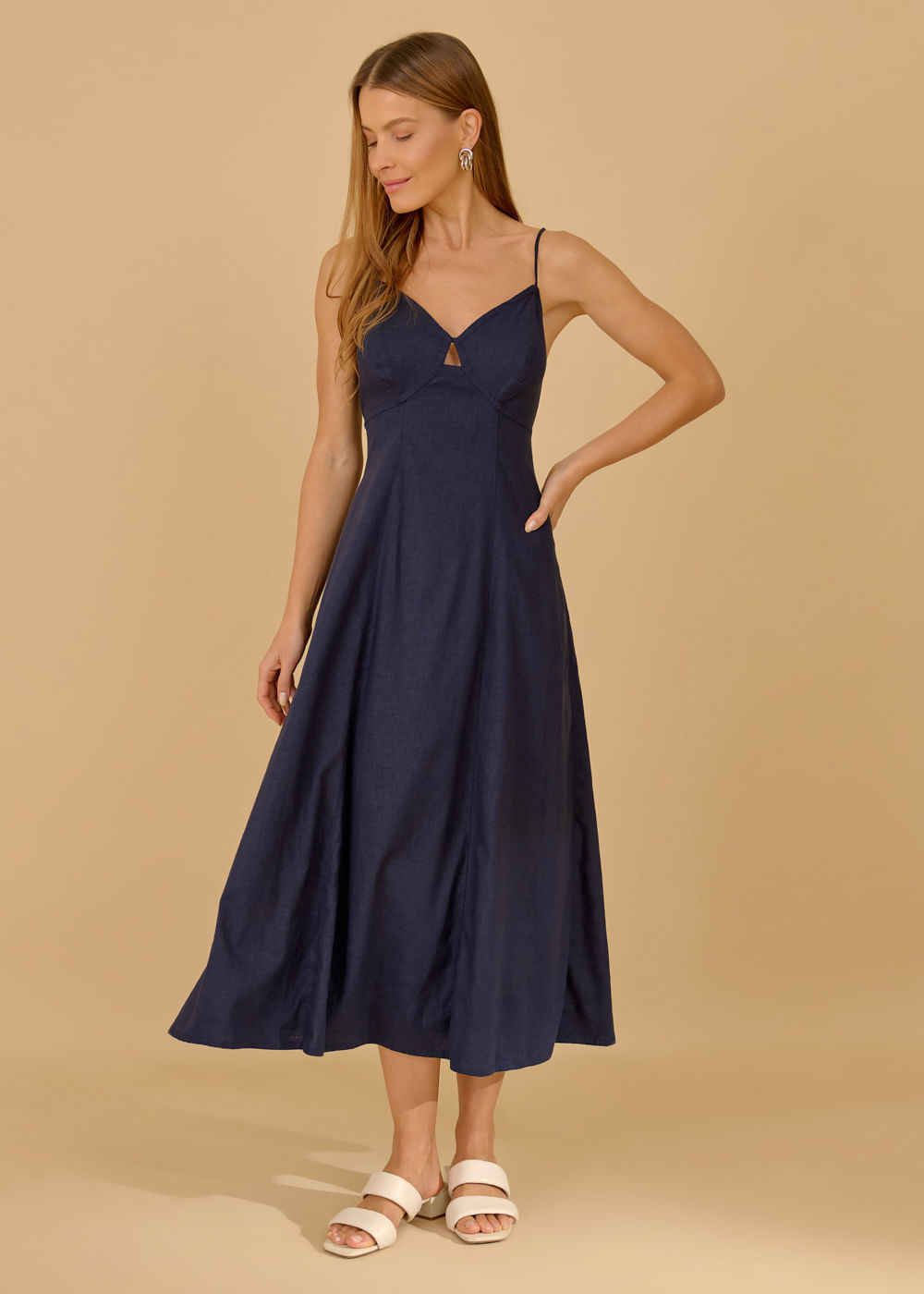 53.11.3610MAR VESTIDO MIDI DECOTE V ALÇAS FINAS