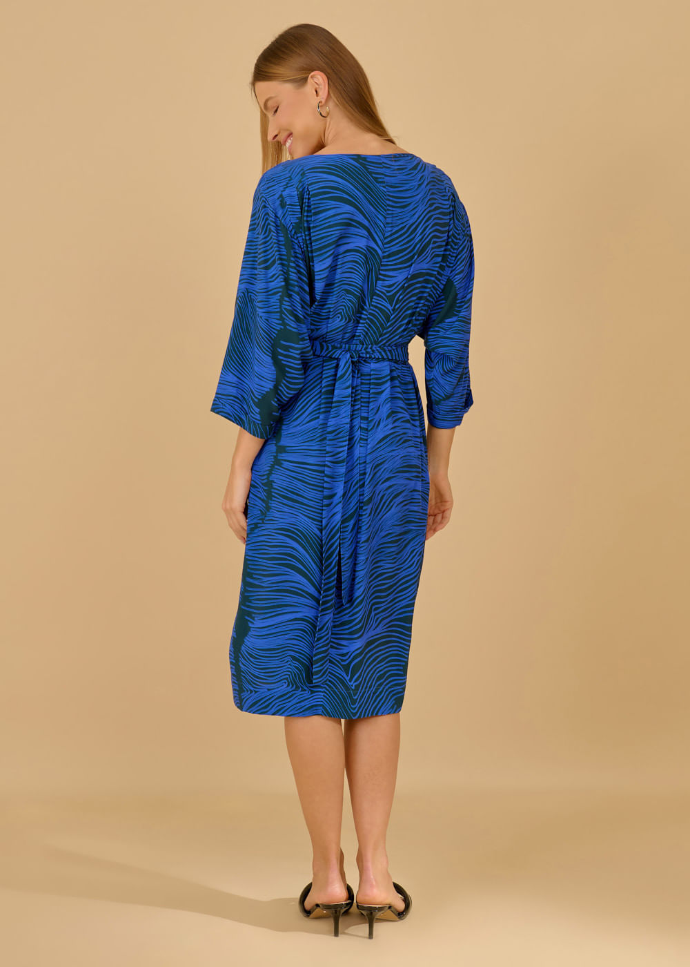 53.22.3603MDT VESTIDO MIDI MG 3/4 ESTAMPA WAVES CHARM