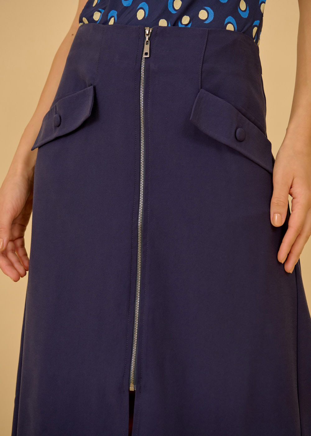 24.21.3601MAR SAIA MIDI ZÍPER METÁLICO - HIGHLINE