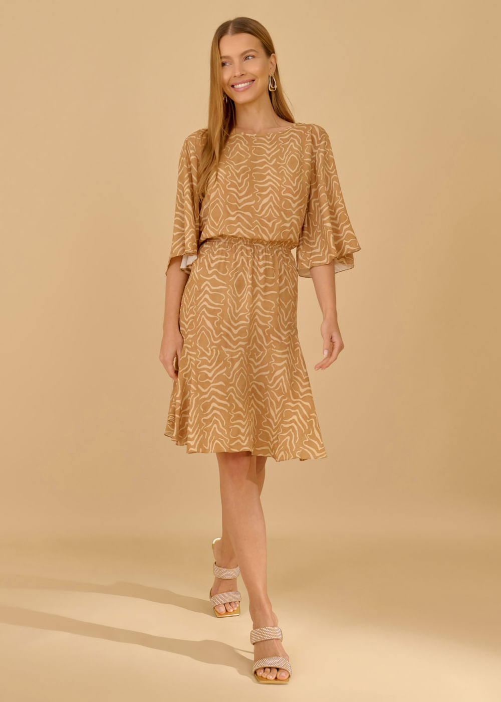 53.22.3605EST VESTIDO CURTO M/C ESTAMPA EL PARAÍSO