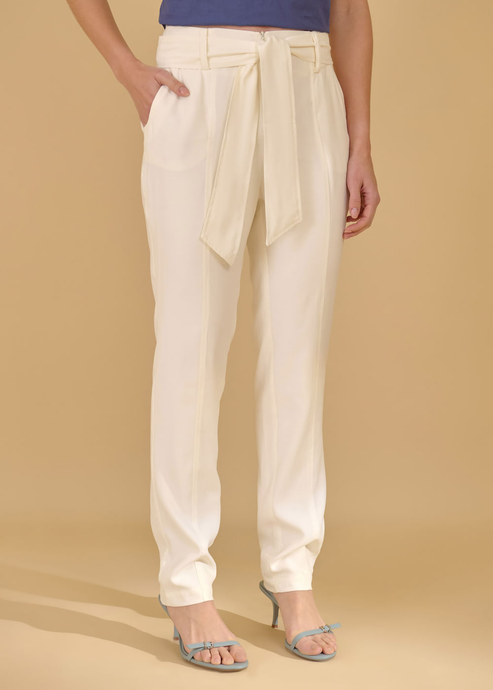 22.21.3601OFW CALÇA RETA BOLSO FACA - HIGHLINE