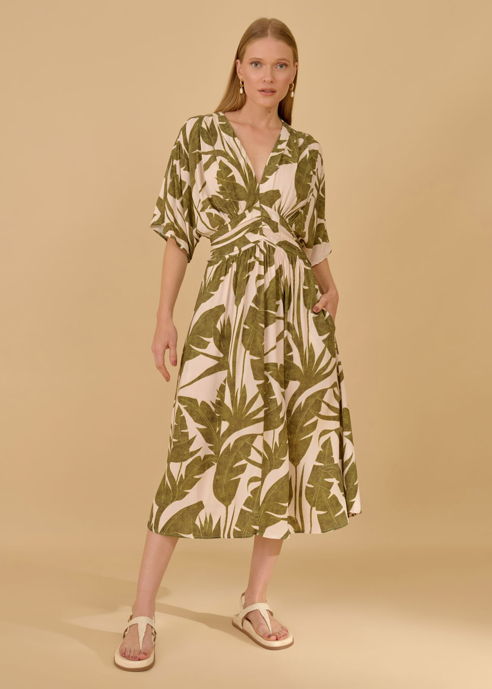 53.22.3608EST VESTIDO MIDI M/C ESTAMPA DREAMLAND