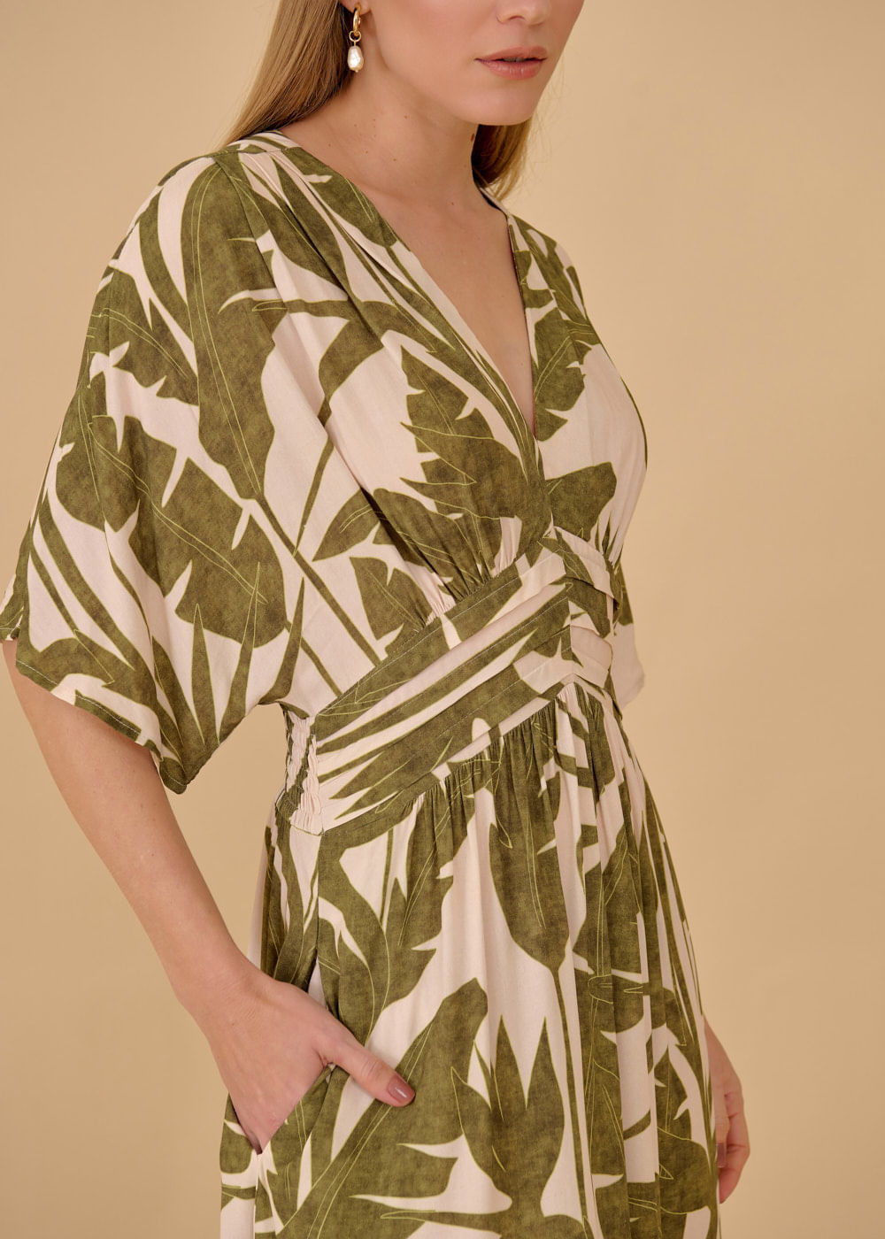 53.22.3608EST VESTIDO MIDI M/C ESTAMPA DREAMLAND