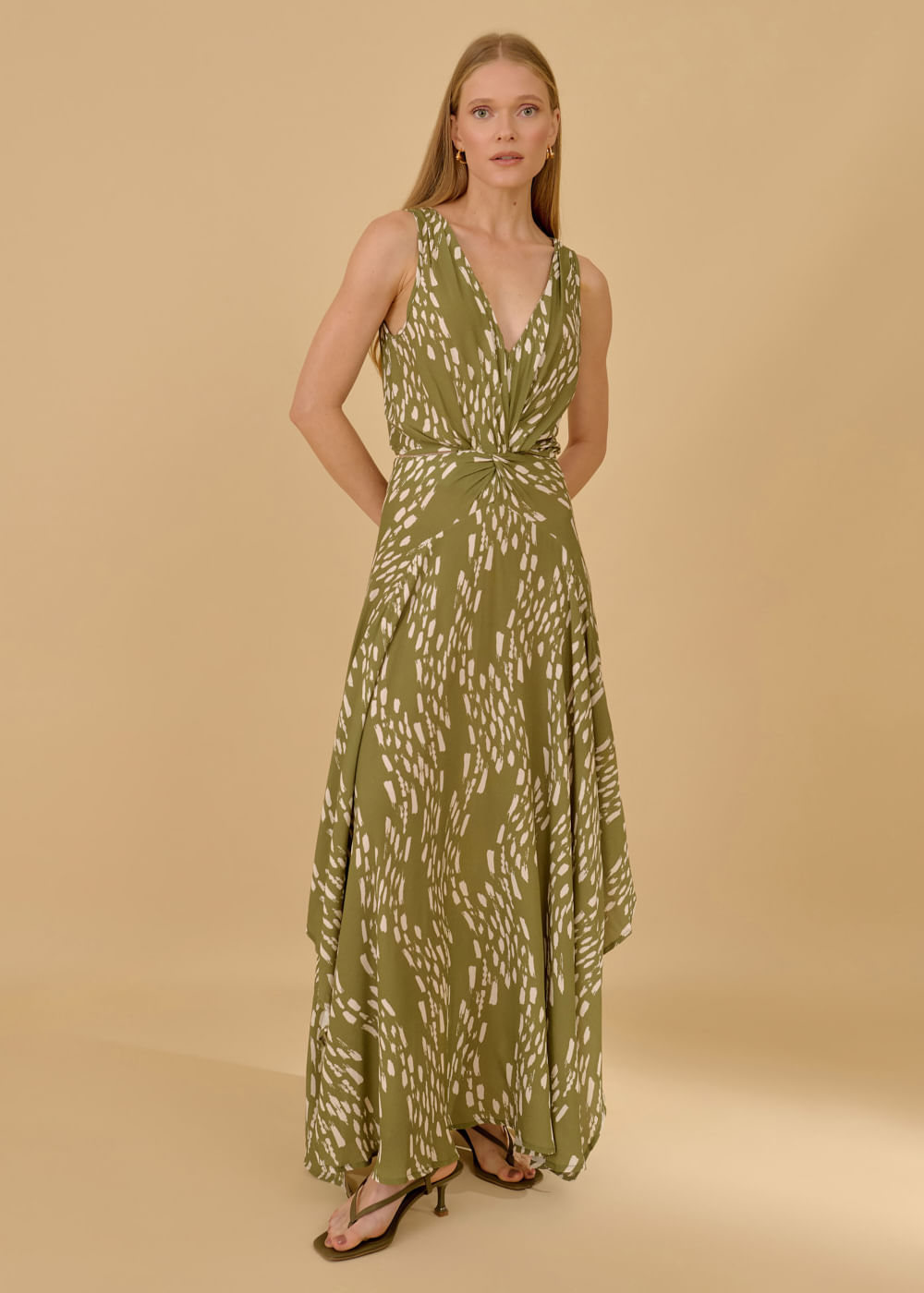 53.50.3620EST VESTIDO LONGO RECORTES ESTAMPA GREEN BRUSHES