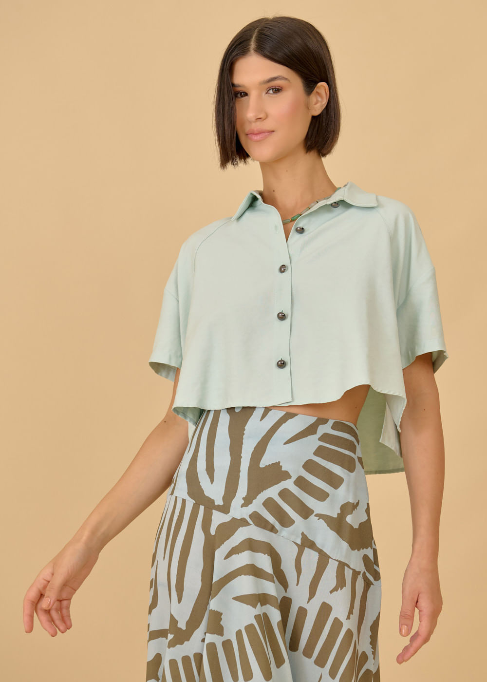 27.40.3605VEA CAMISA CROPPED OVERSIZE - HIGHLINE