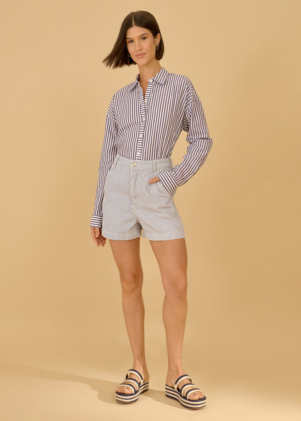 14.10.3602LIS SHORTS SARJA LISTRADO