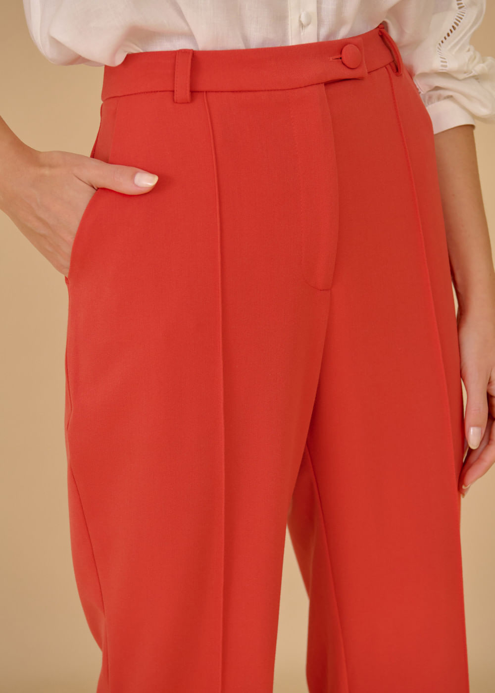 22.21.3607VMT CALÇA ALFAIATARIA RETA DETALHE NERVURA