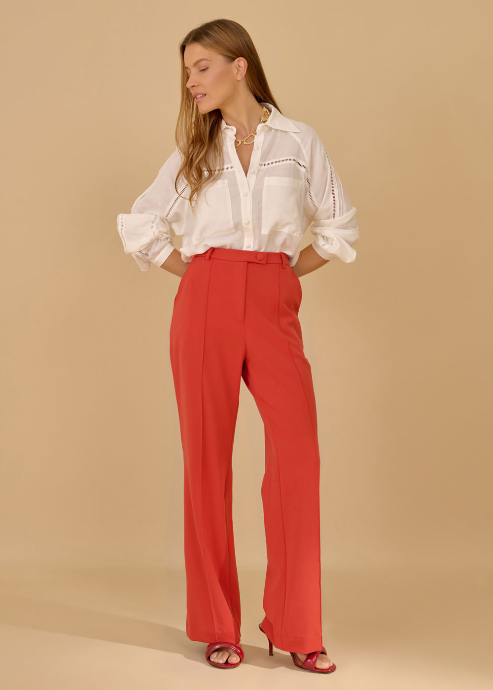 22.21.3607VMT CALÇA ALFAIATARIA RETA DETALHE NERVURA