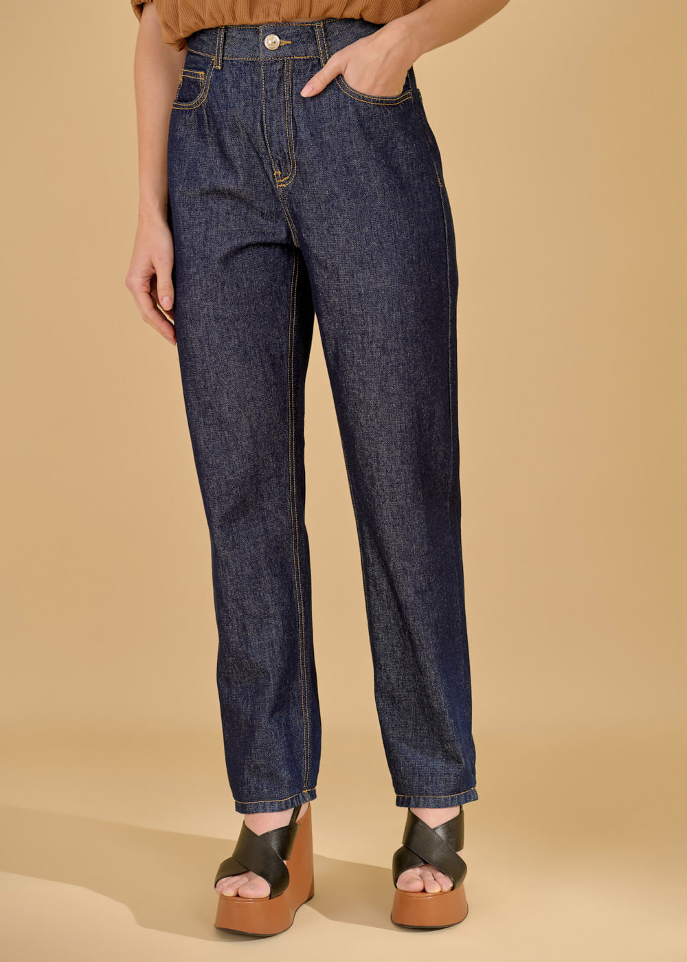 12.21.3604AMA CALÇA JEANS RETA