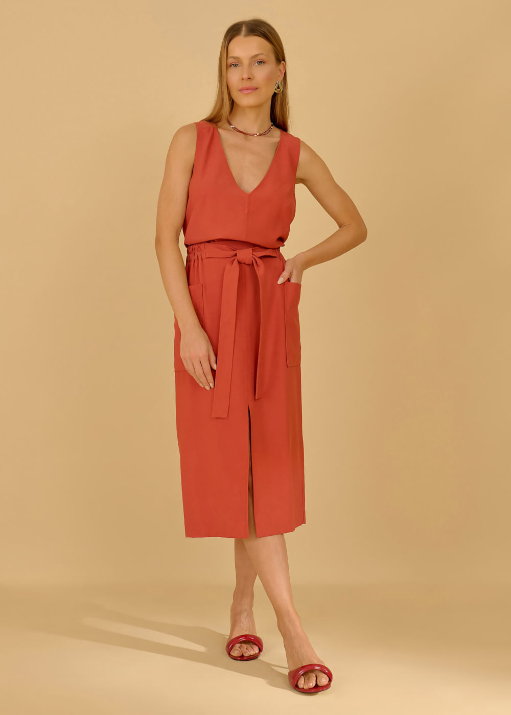 24.20.3602TRC SAIA MIDI ALFAIATARIA DETALHADA