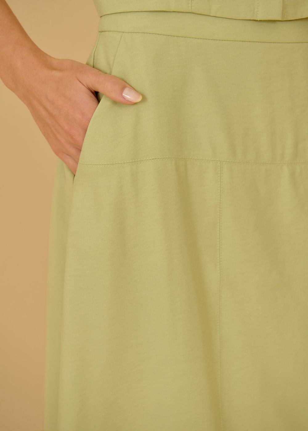 24.21.3604CPL SAIA MIDI EVASE COM NESGAS - HIGHLINE