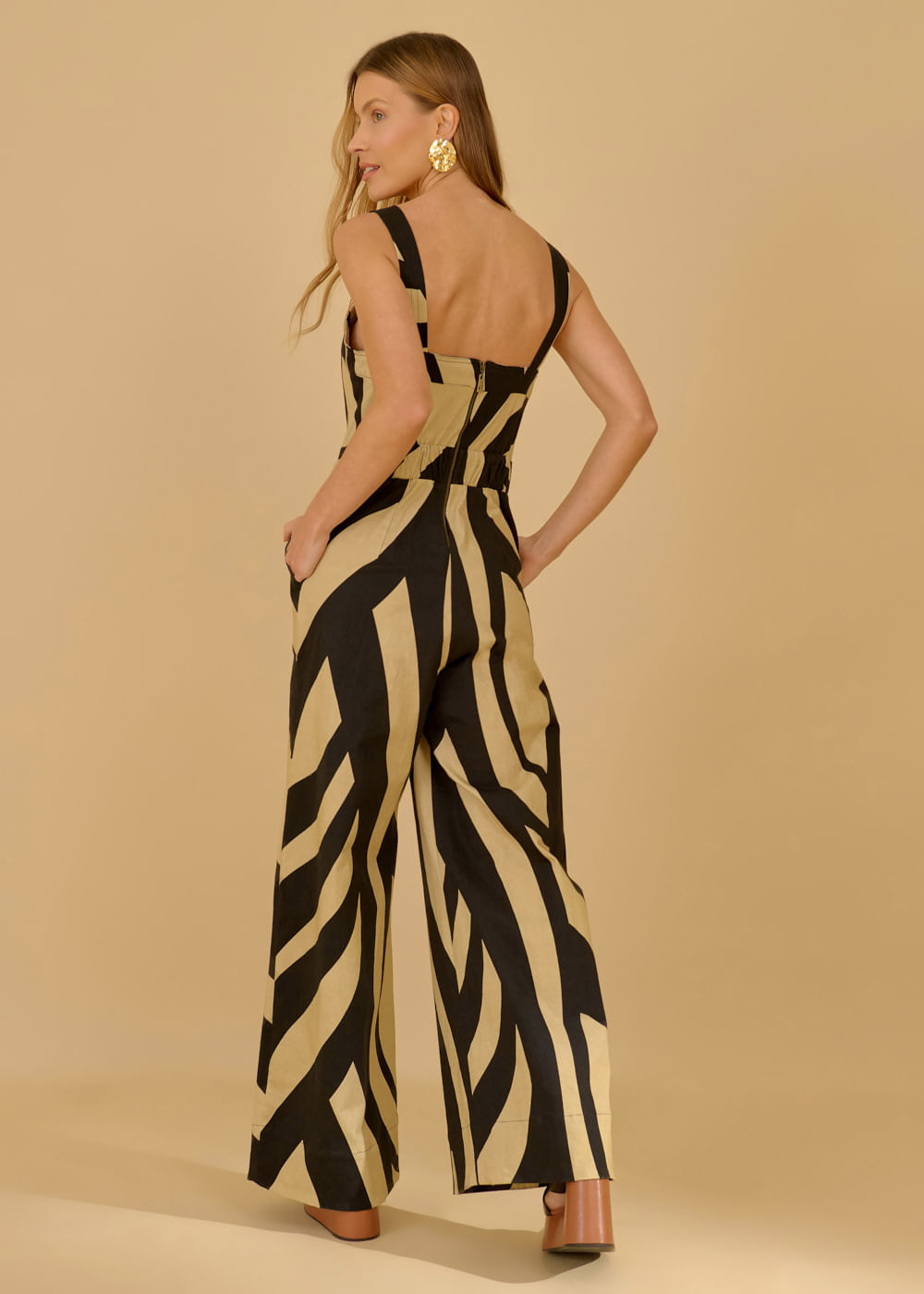 53.81.3602EST MACACÃO PANTALONA ESTAMPA LAS PALMAS