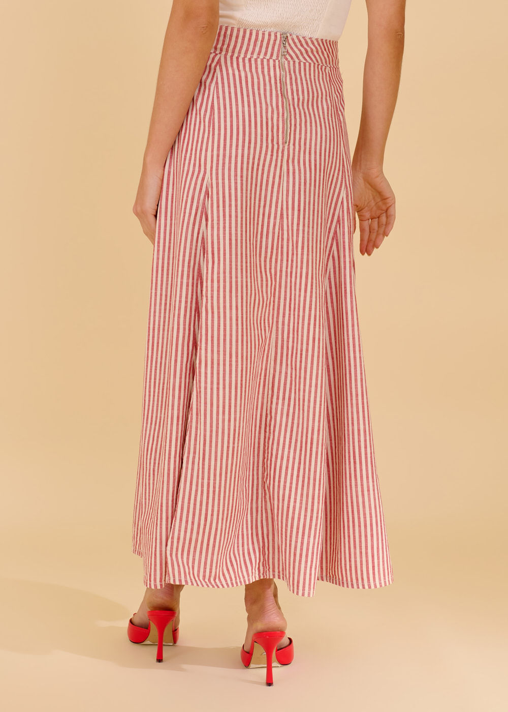 14.60.3603LIS SAIA LONGUETE LISTRADA COM RECORTES