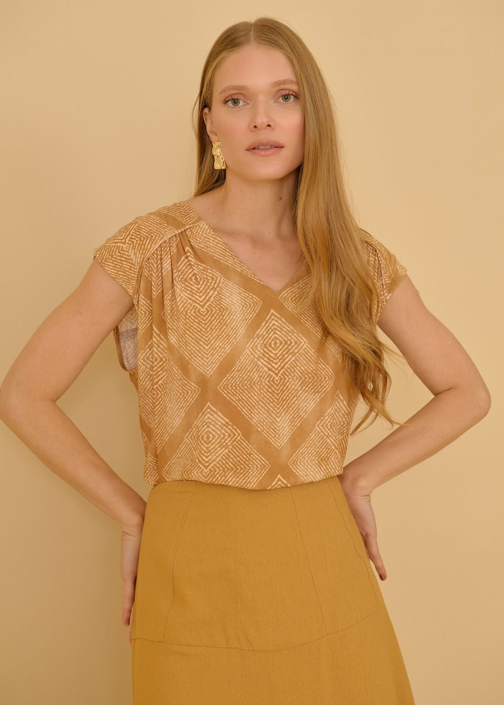 57.20.3606EST BLUSA M/C ESTAMPA GRAN CENOTE