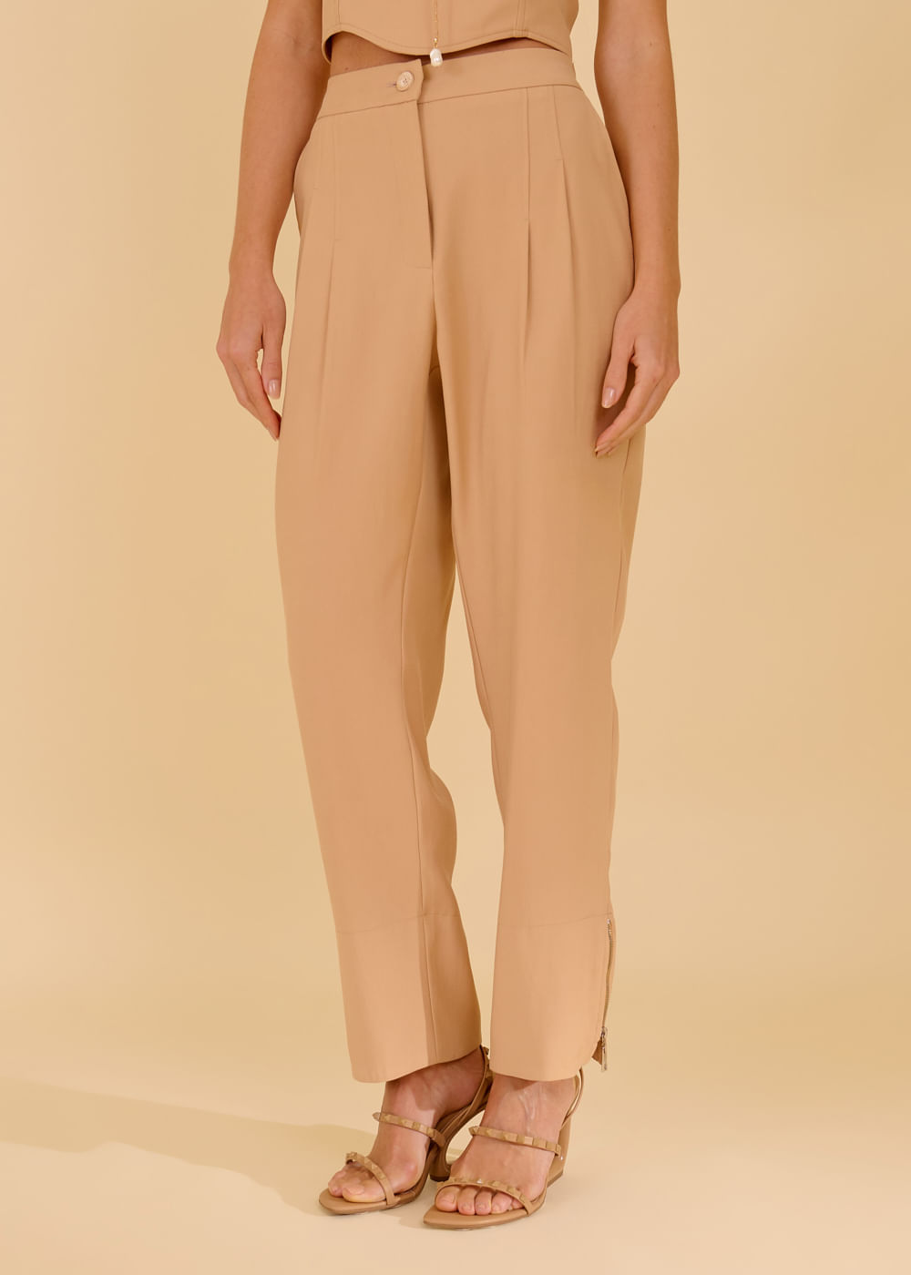 22.21.3609CLI CALÇA COMFORT ZIPER NA BARRA  - HIGHLINE