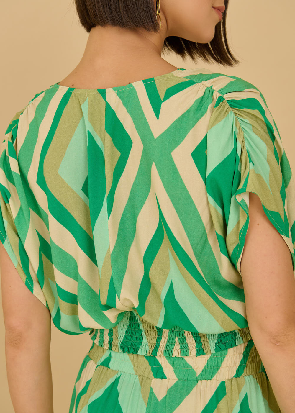 57.20.3614EST BLUSA M/C CROPPED ESTAMPA CAMPECHE