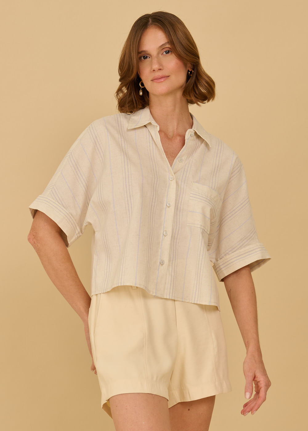 57.40.3614ARE CAMISA LISTRADA MG CURTA DETALHADA