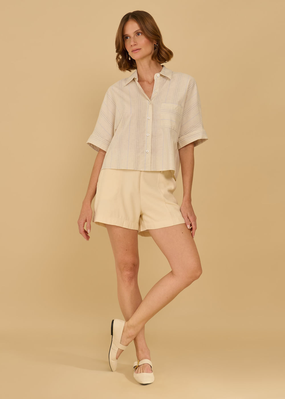 57.40.3614ARE CAMISA LISTRADA MG CURTA DETALHADA