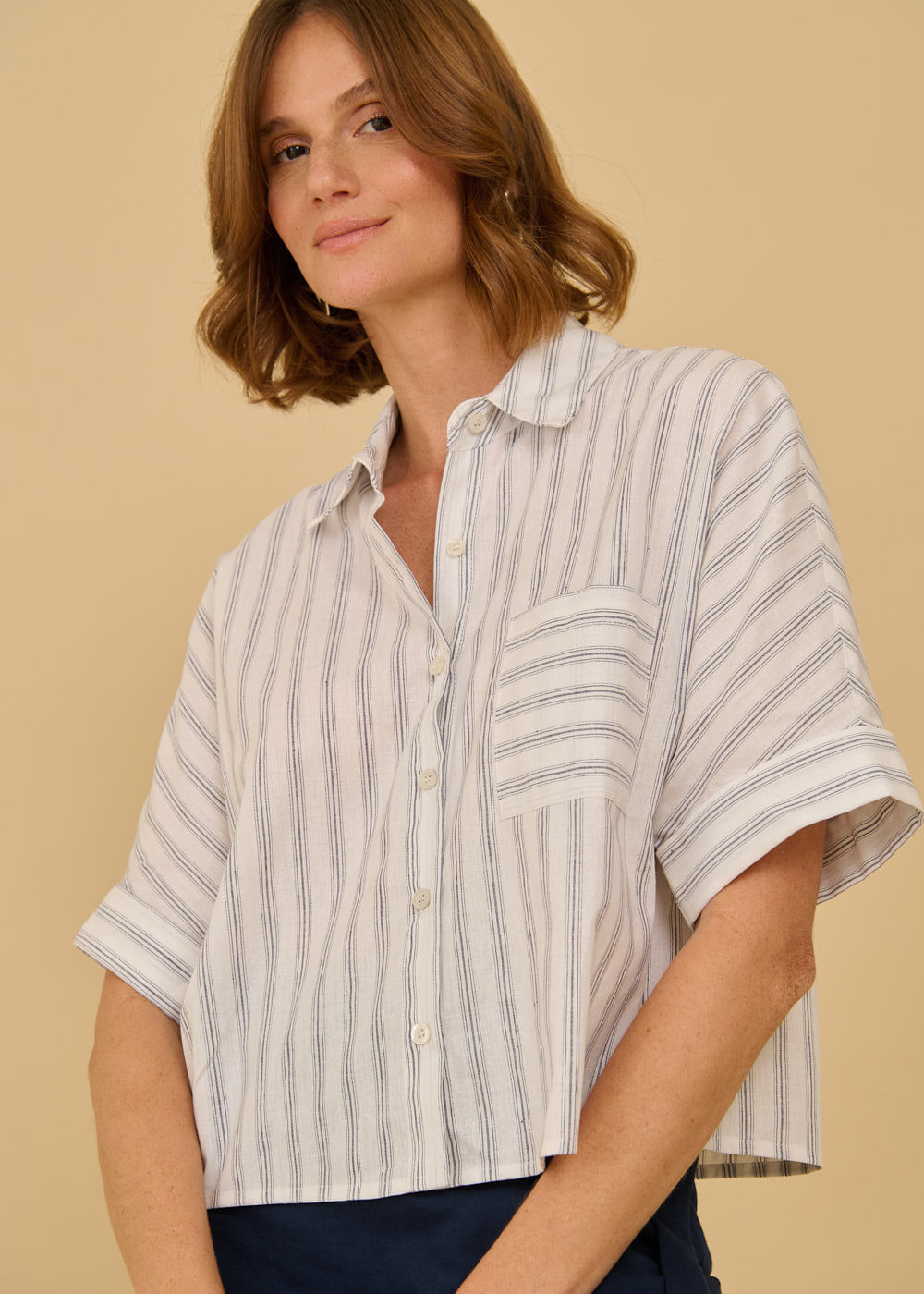 57.40.3614OFW CAMISA LISTRADA MG CURTA DETALHADA