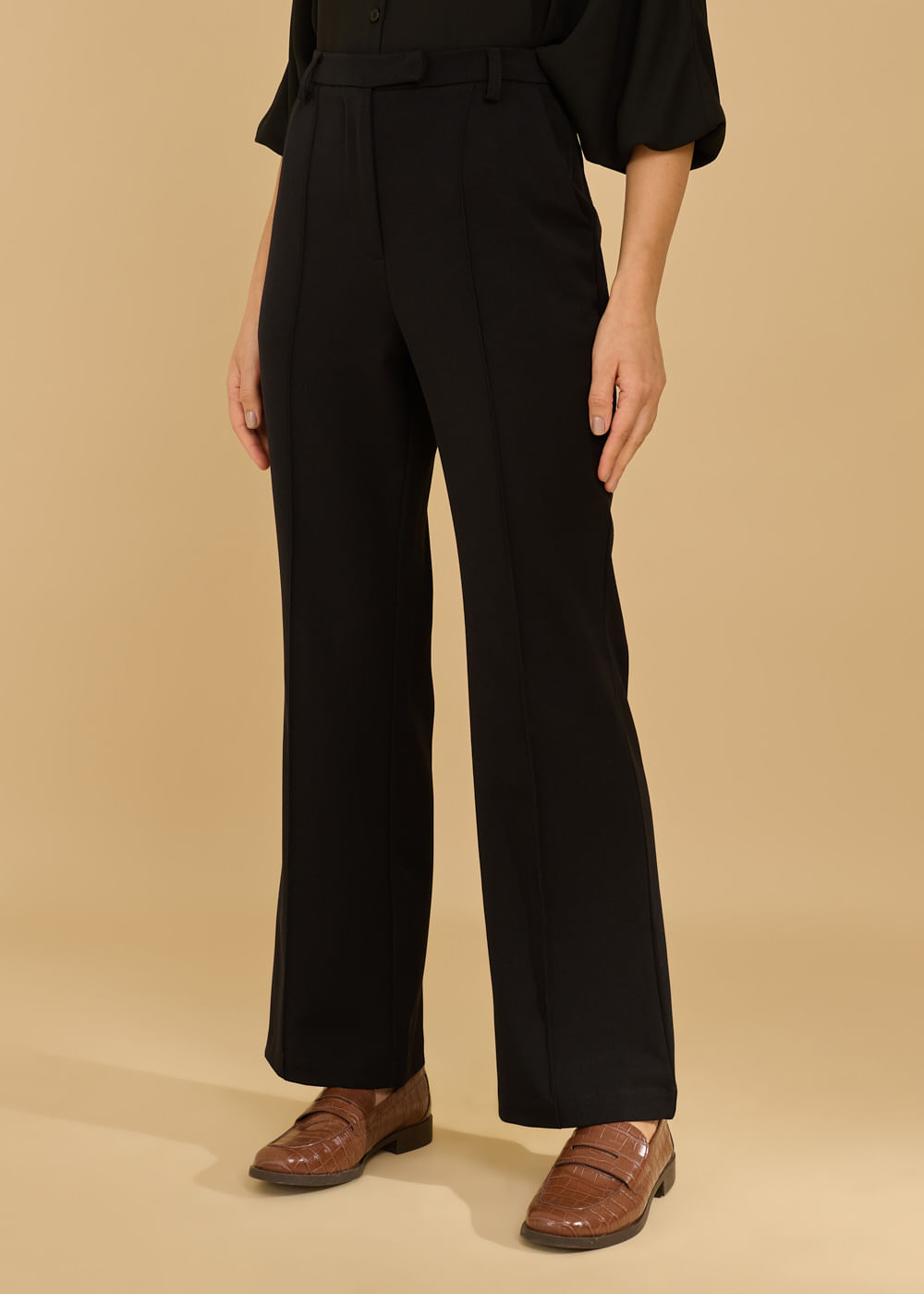 22.21.3607PTO CALÇA ALFAIATARIA RETA DETALHE NERVURA