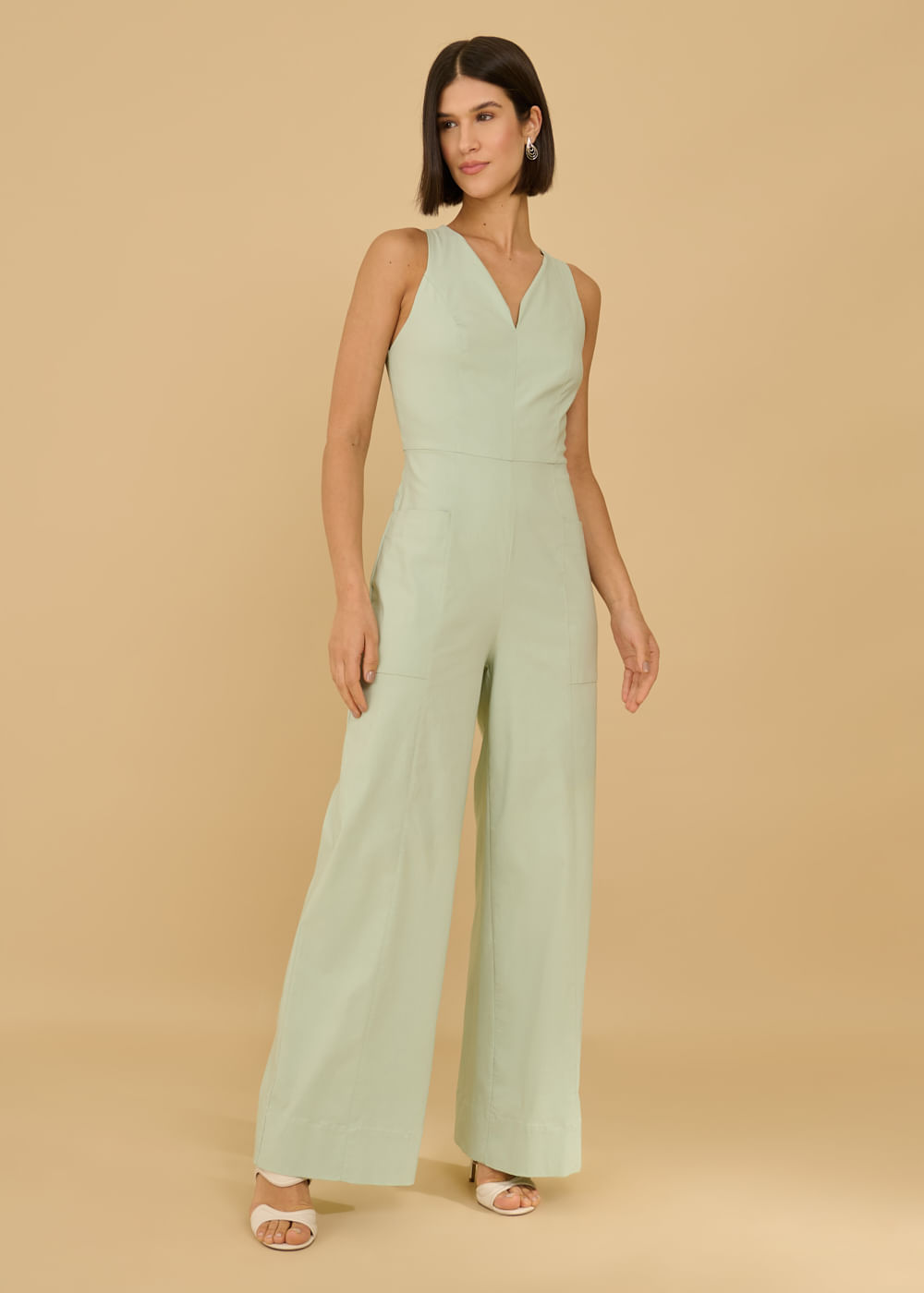 23.80.3610CPL MACACÃO ALFAIATARIA DECOTE V