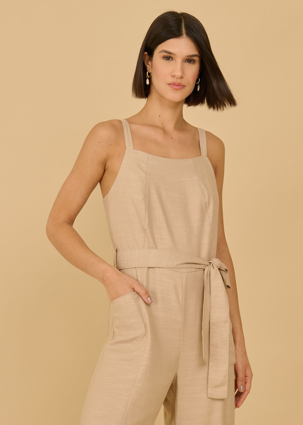 53.80.3603CML MACACÃO REGATA COM RECORTES