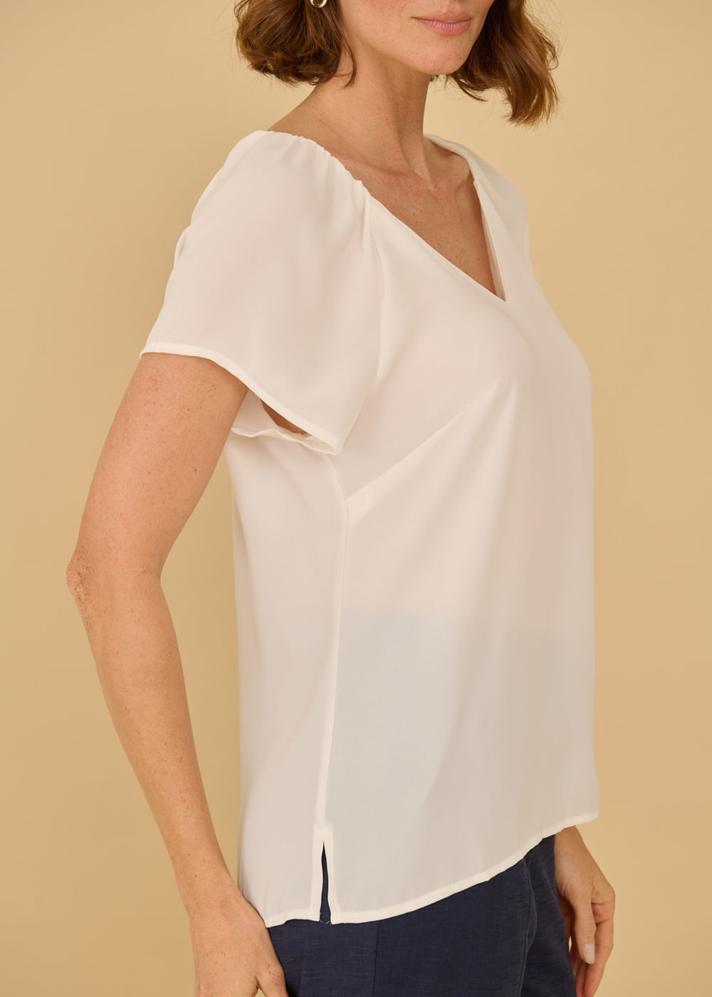 57.40.3605OFW BLUSA M/C DETALHADA CHIFFON