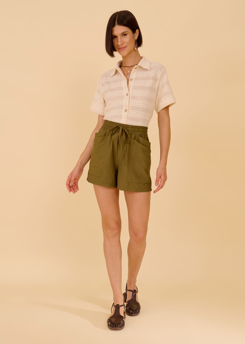 52.40.3608OLI SHORTS DETALHADO BOLSO DUPLO