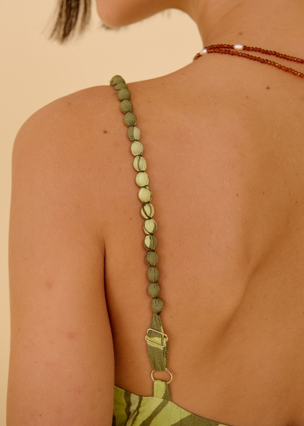 53.50.3641EST VESTIDO ALÇA DETALHADA ESTAMPA GREEN BOWL