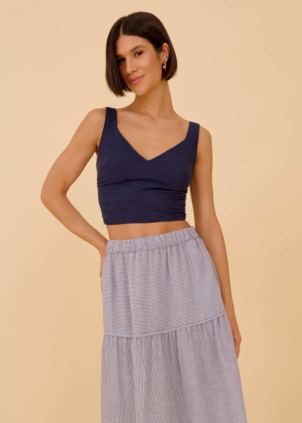 59.60.3608ALM CROPPED RECORTES DECOTE V