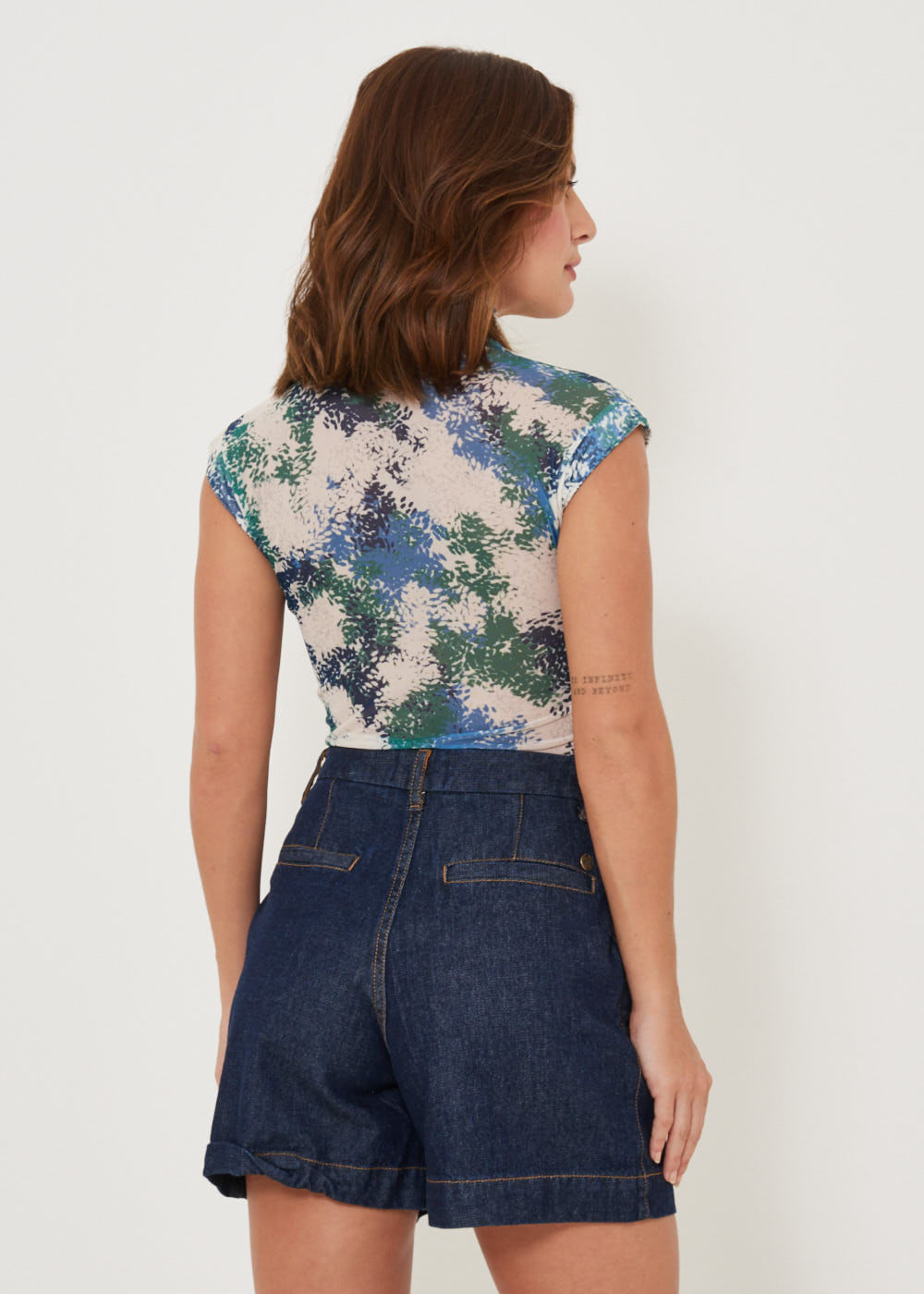 14.00.7501AMA SHORTS JEANS CÓS ALFAIATARIA