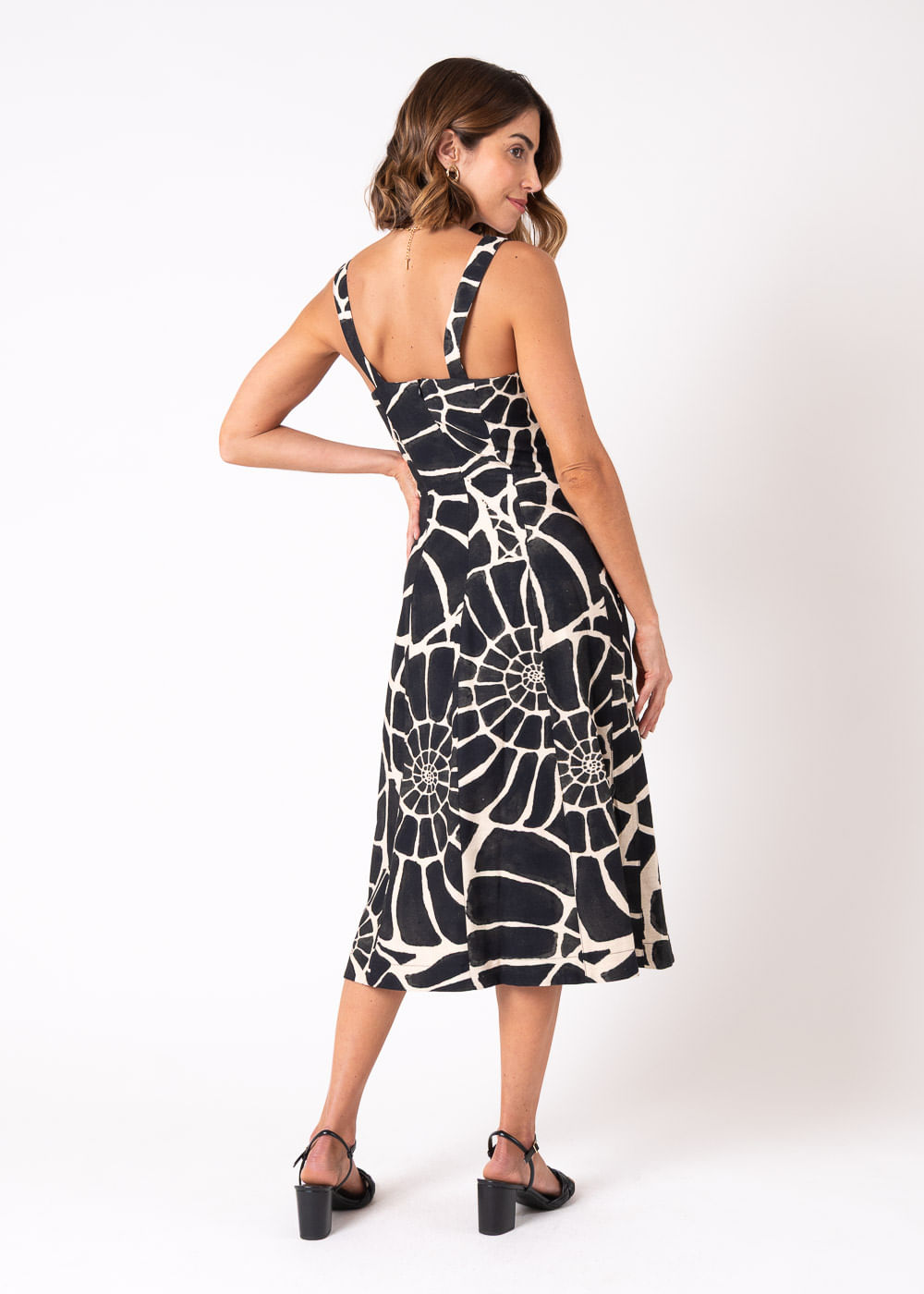 53.20.7602EST VESTIDO MIDI EVASÊ ESTAMPA CONCHAS
