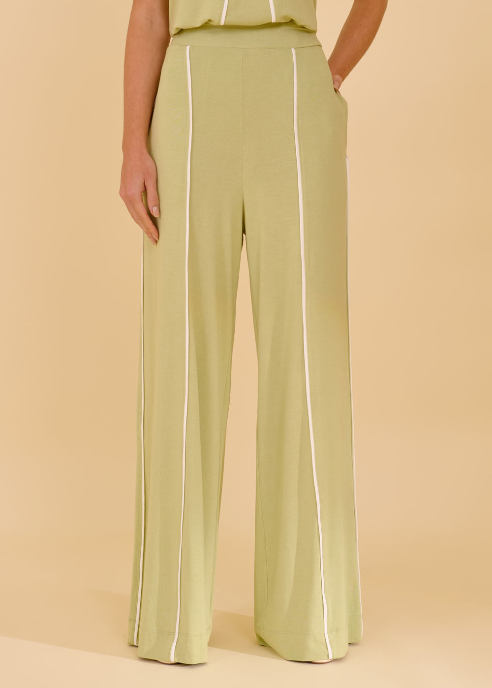 62.30.3611CPL CALÇA MALHA COM DETALHES EM VIVO