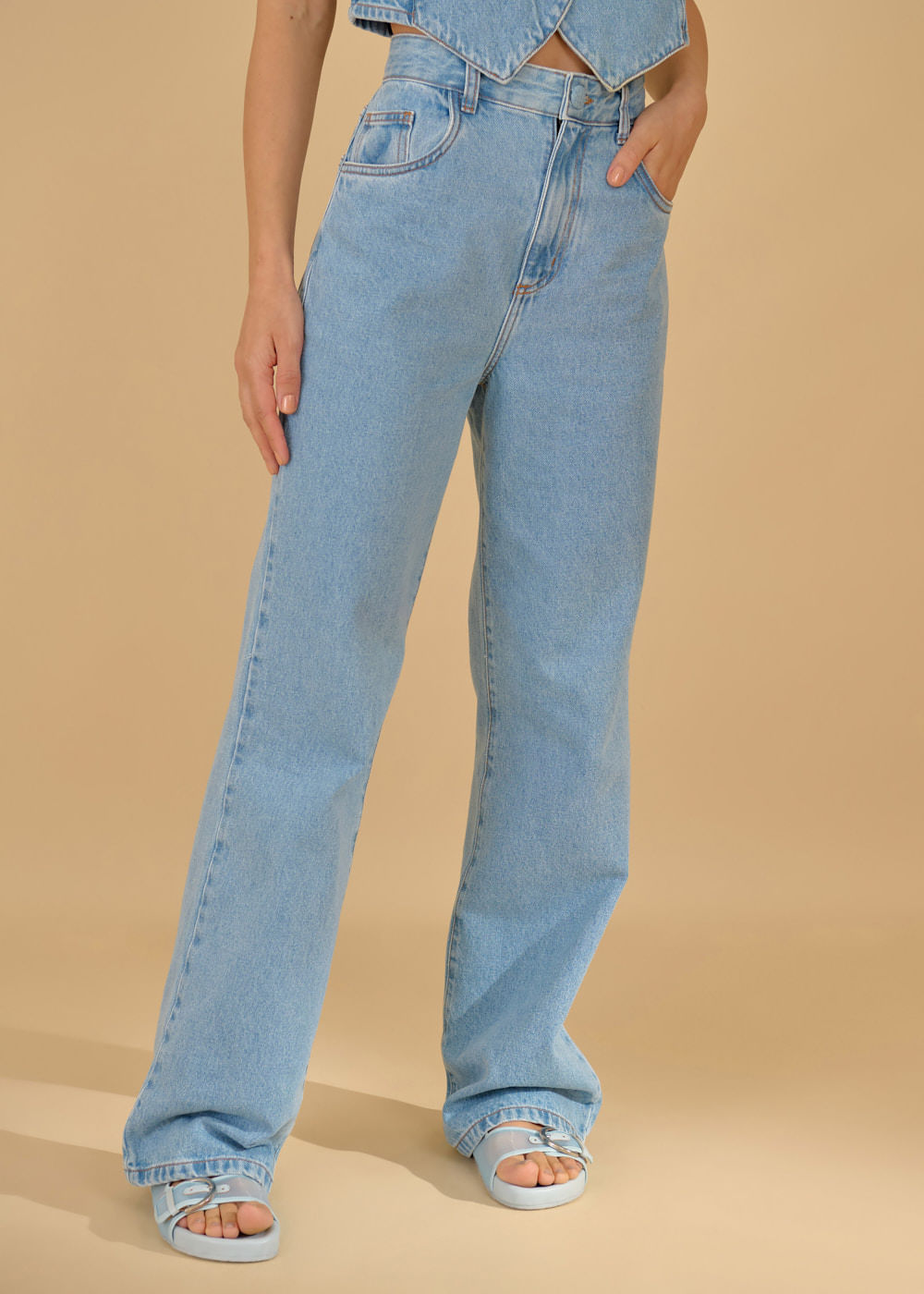 12.25.3601DEL CALÇA JEANS WIDE LEG BOTÃO FORRADO