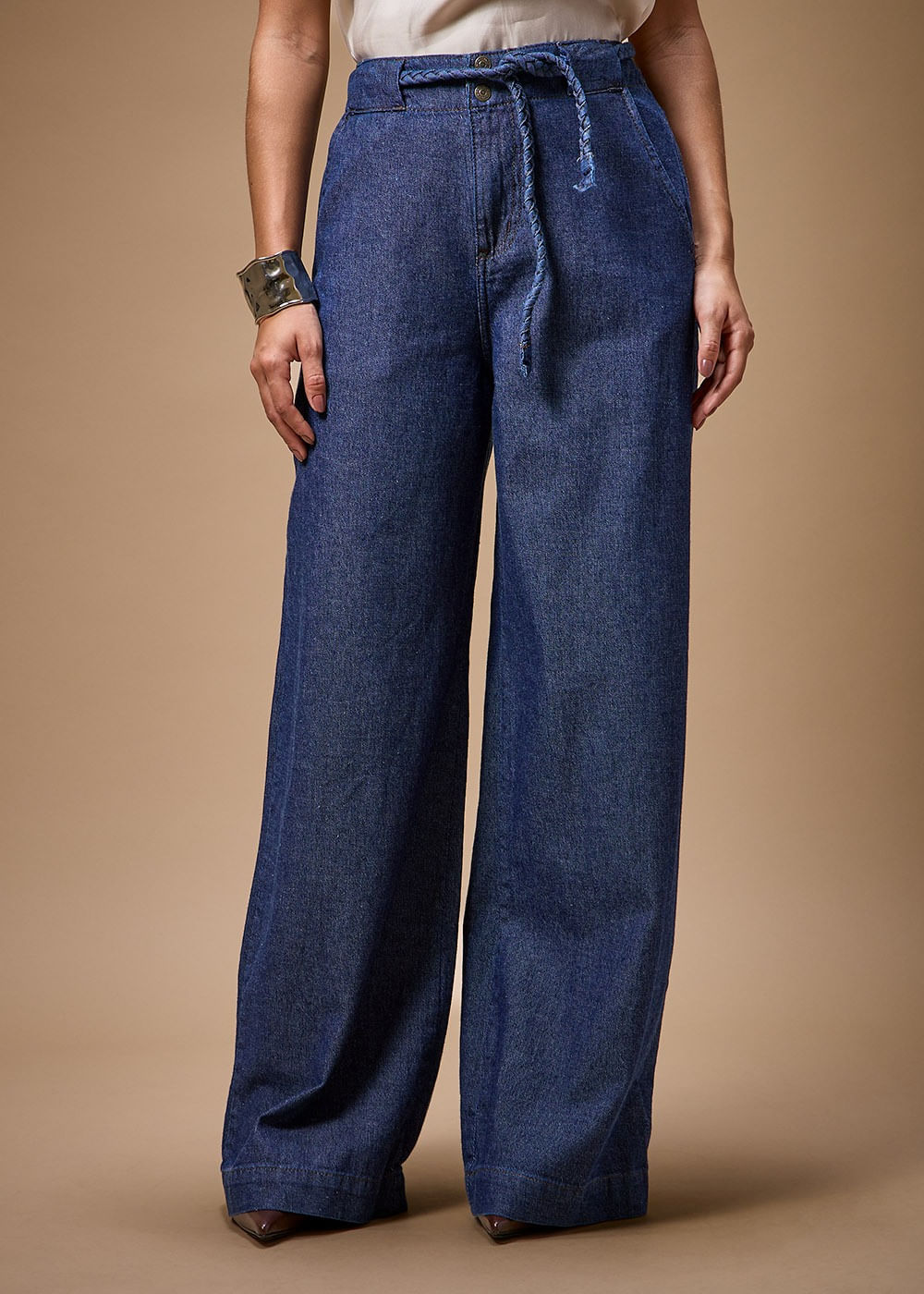 12.25.3701AMA CALÇA JEANS WIDE LEG CORDÃO TRANÇADO