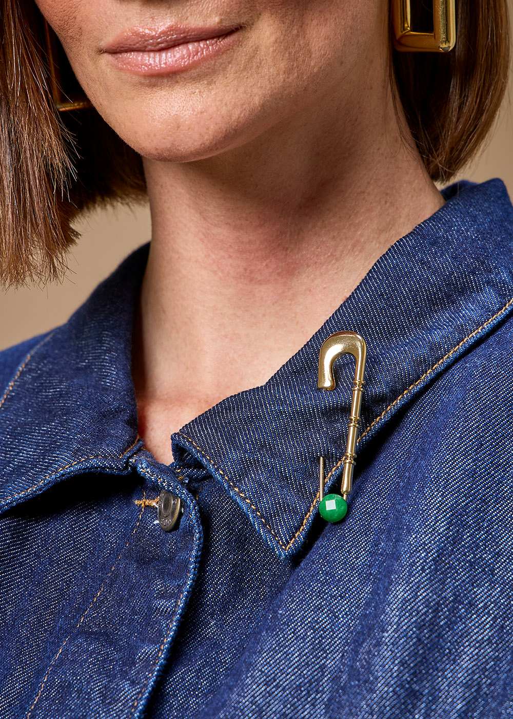 75.60.3703DOU BROCHE PEDRA JASPE