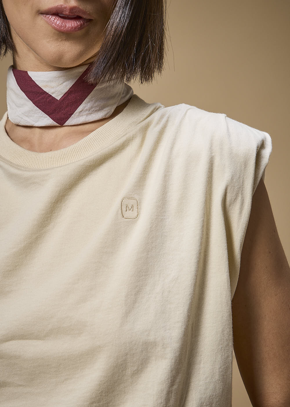 68.40.3706ARE REGATA BALONÊ DETALHE BORDADO