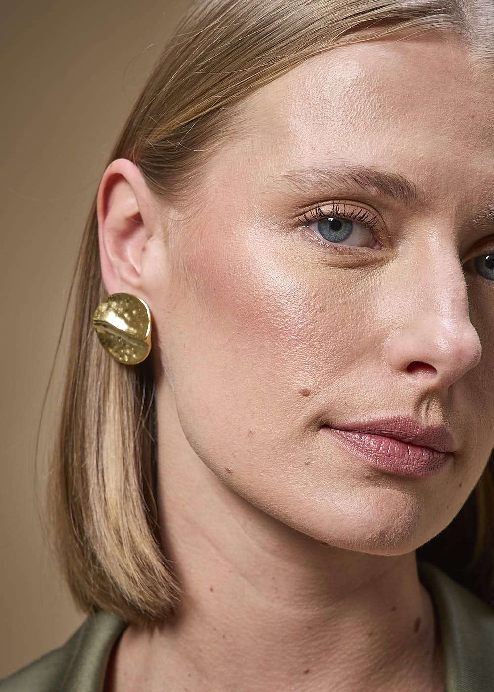 75.40.3712DOU BRINCO FOLHA MARTELADO