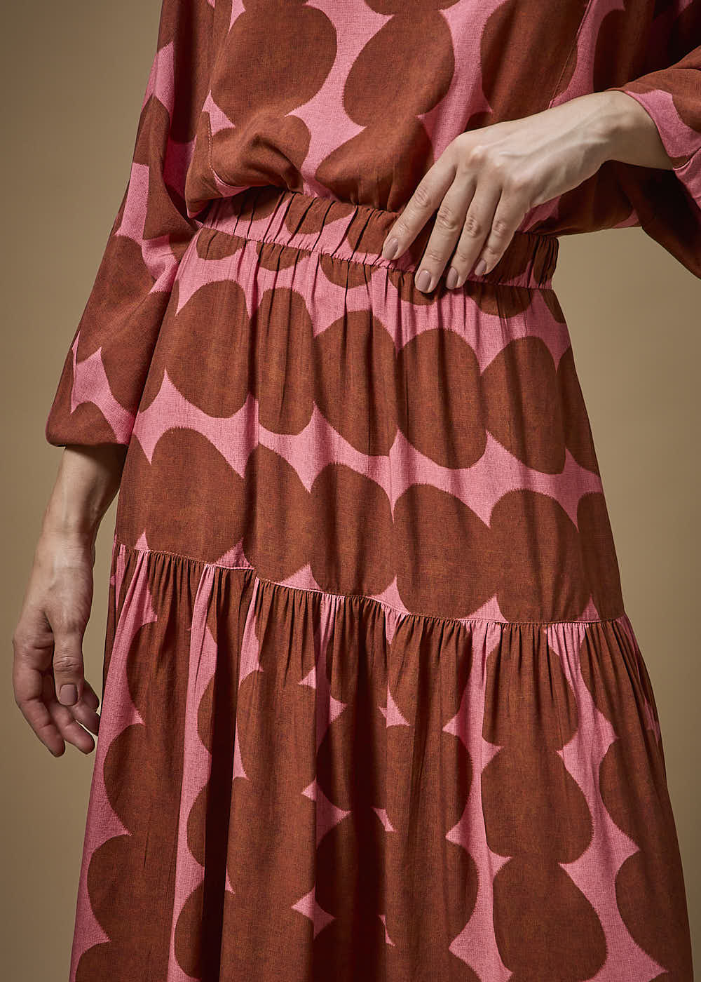 54.21.3701LOT SAIA MIDI PALA LARGA ESTAMPA TÓQUIO