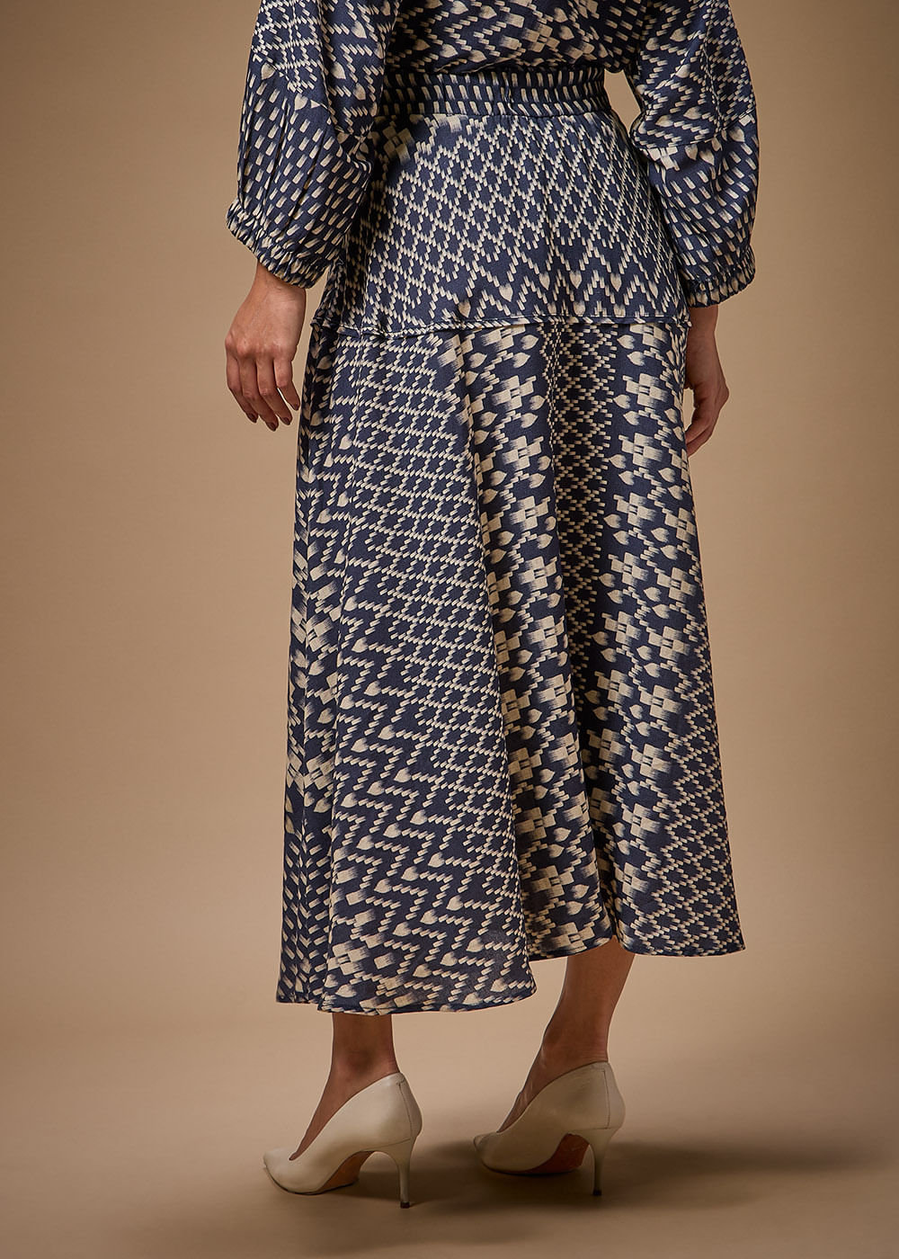 54.21.3708EST SAIA EVASÊ DETALHADA ESTAMPA ORIGAMI