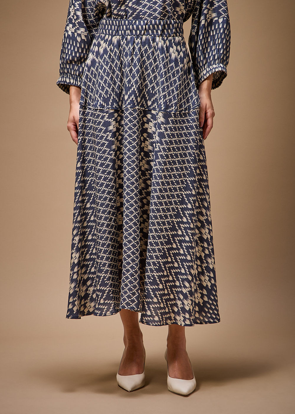 54.21.3708EST SAIA EVASÊ DETALHADA ESTAMPA ORIGAMI