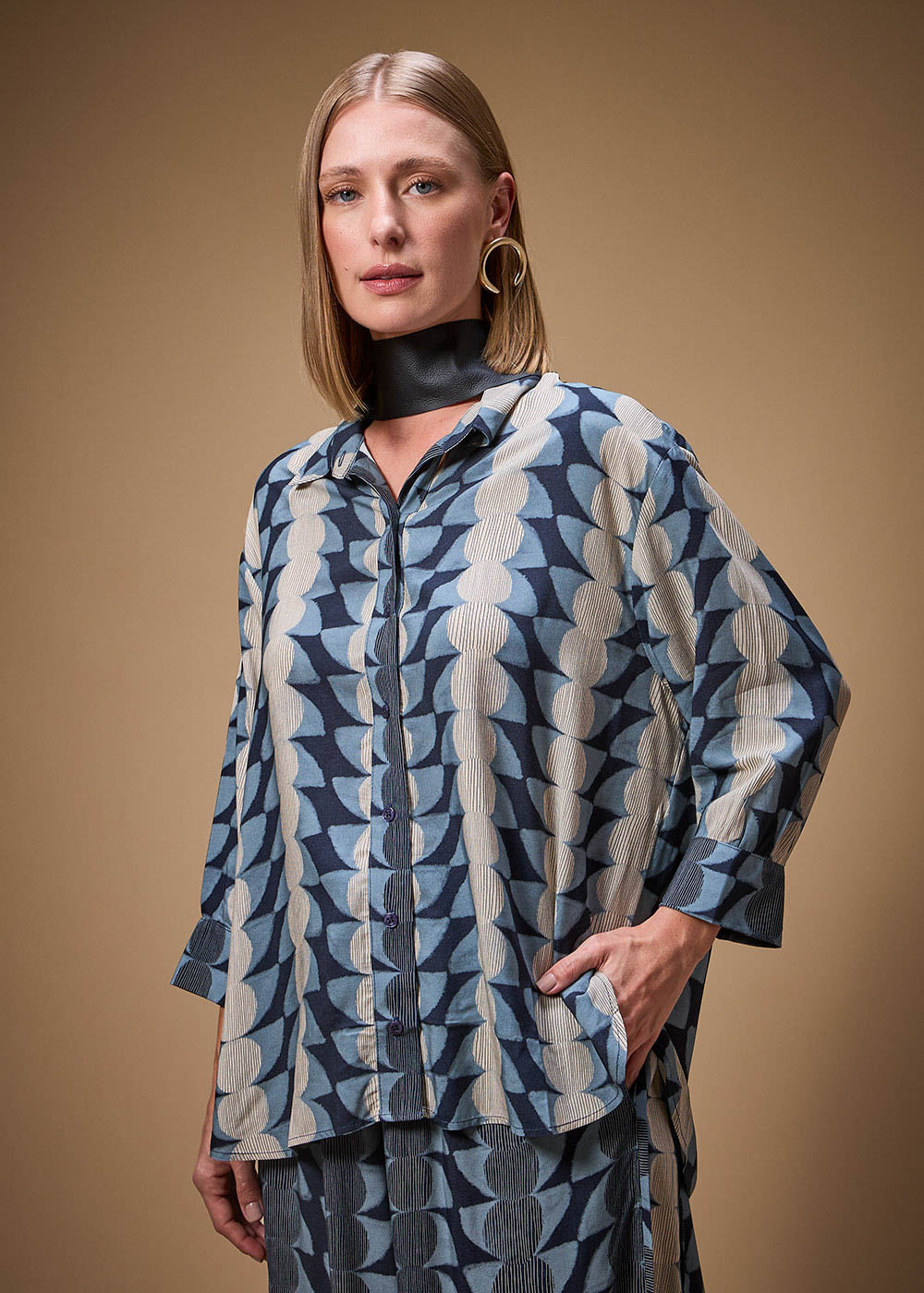 55.20.3705OFW CAMISA MANGA 7/8 ESTAMPA TSUKI