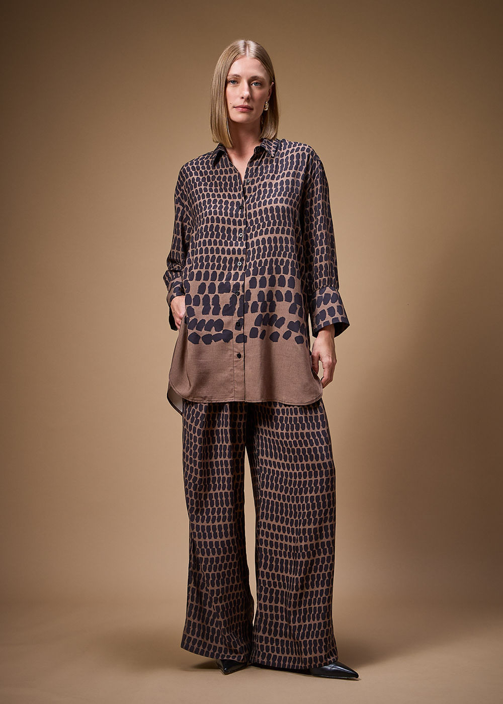 55.20.3712SOY CAMISA OVERSIZED ESTAMPA CHAWAN