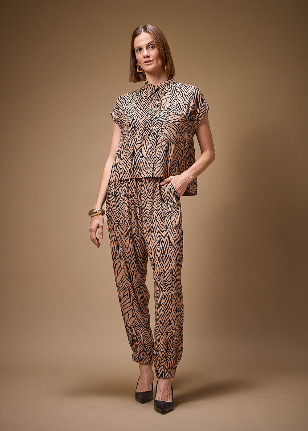 57.20.3701MSO CAMISA M/C ESTAMPA TOTTORI