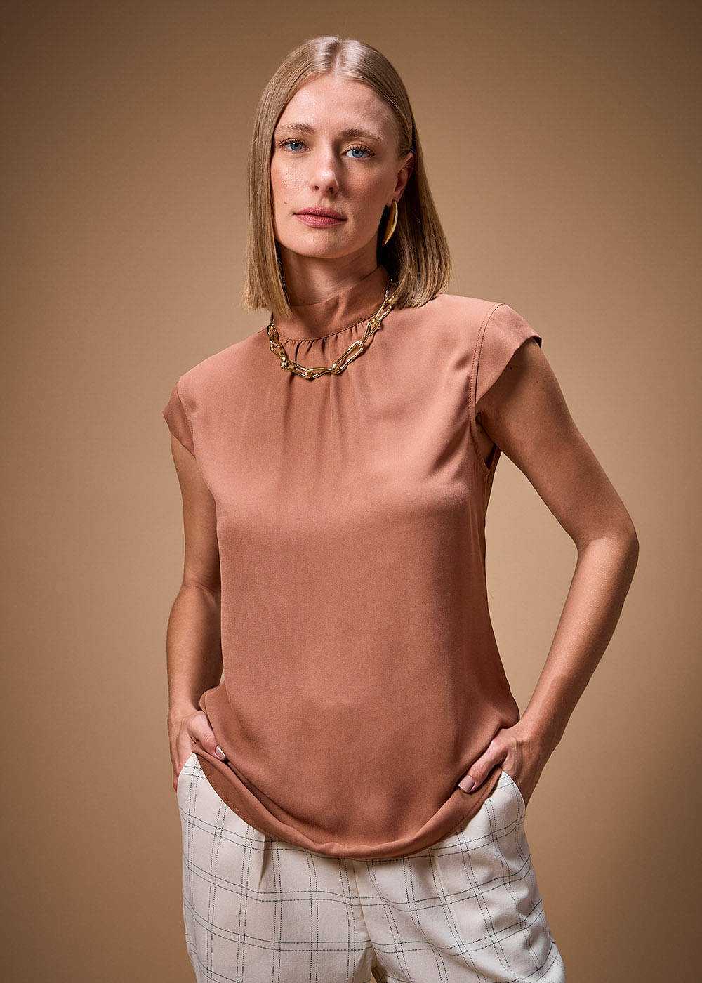 57.40.3709MSO BLUSA CHIFFON M/C GOLA HALTER NECK