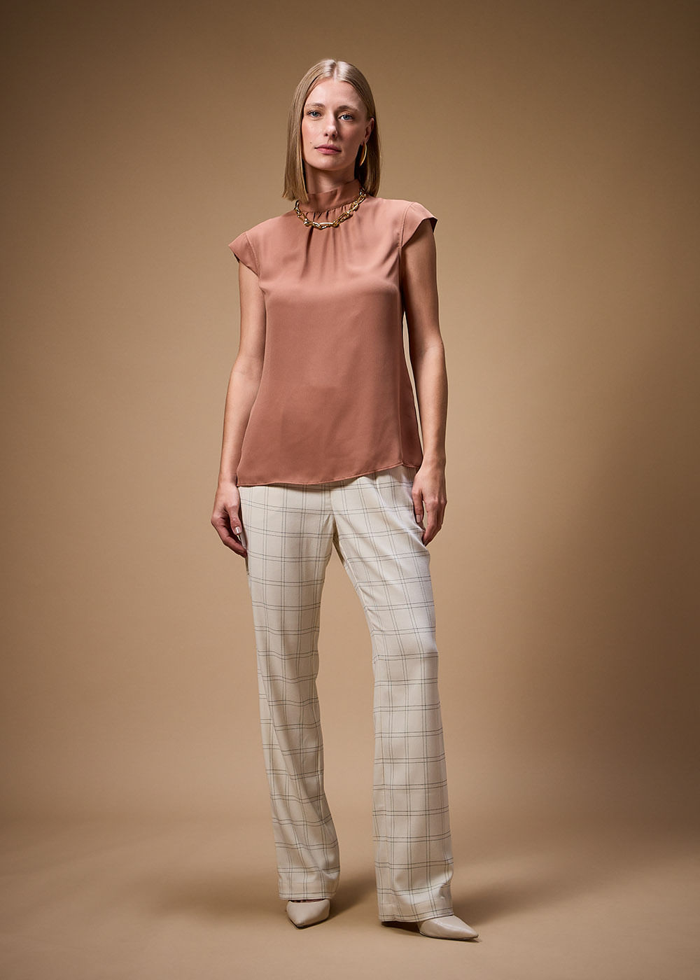 57.40.3709MSO BLUSA CHIFFON M/C GOLA HALTER NECK