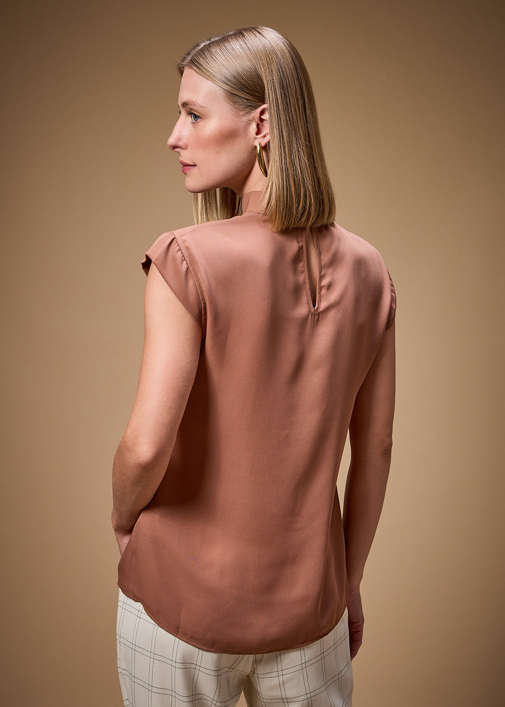 57.40.3709MSO BLUSA CHIFFON M/C GOLA HALTER NECK