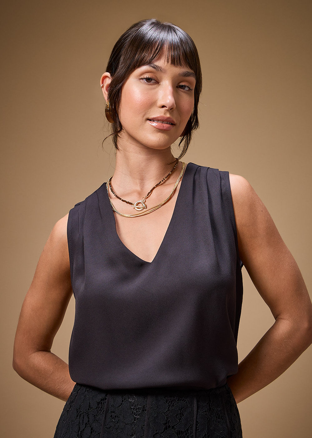 58.41.3703PTO REGATA  DETALHE PREGAS NO OMBRO - HIGHLINE