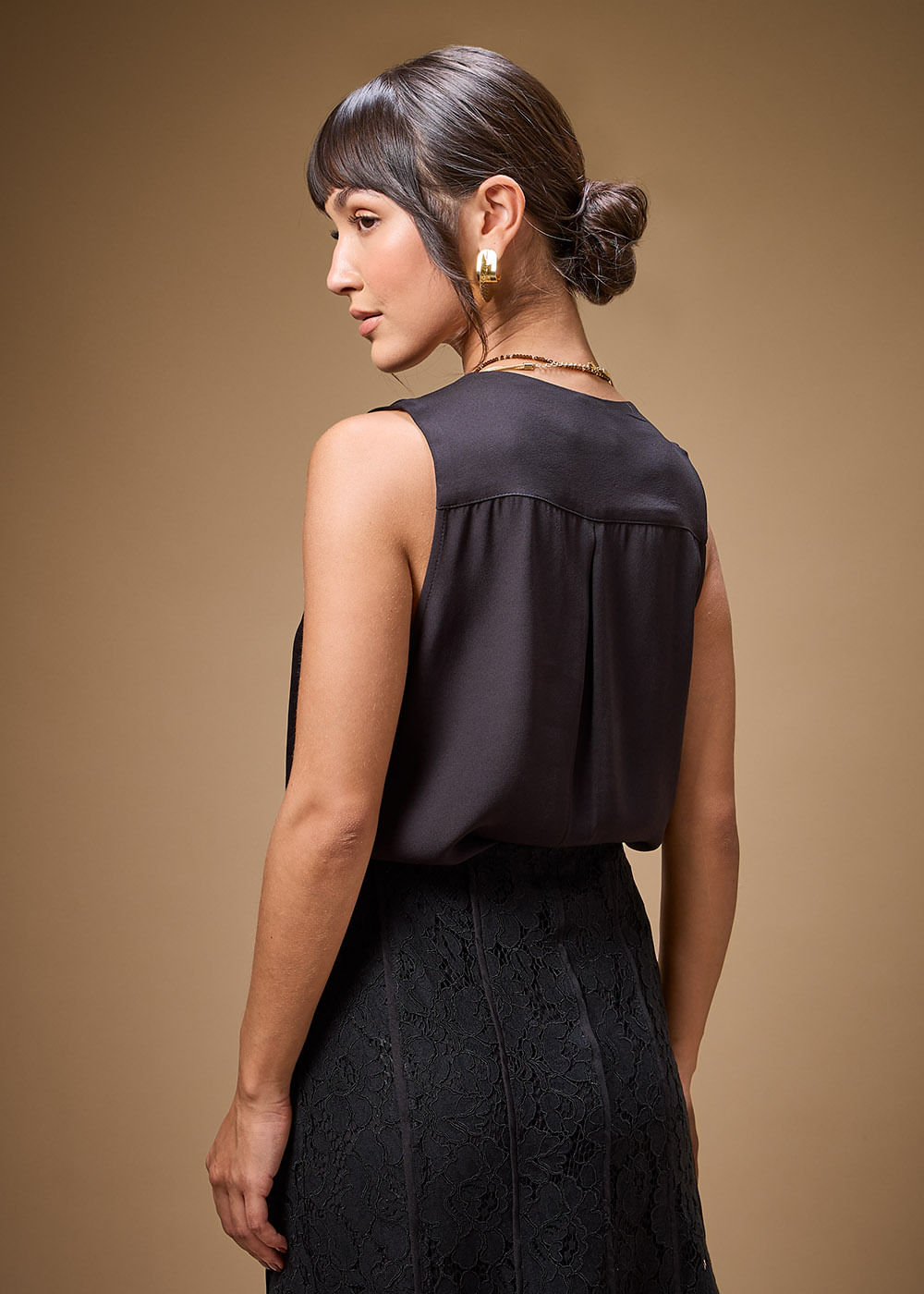 58.41.3703PTO REGATA  DETALHE PREGAS NO OMBRO - HIGHLINE